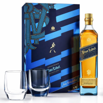 Johnnie Walker Blue Label Scotch Whisky & 2 Glasses Gift Pack 700ml