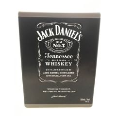 Jack Daniel's Old No 7 Tennessee Whiskey & 2 glasses in a Tin Gift Box 700mL